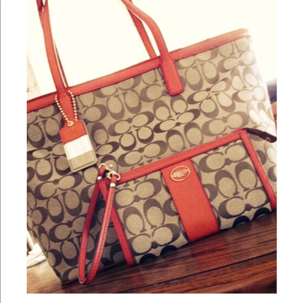 Gently used Coach Purse and Wristlet set